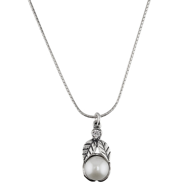 Israeli Natures Elegance Pearl Leaf Necklace