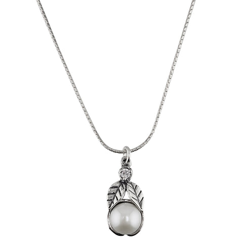 Israeli Natures Elegance Pearl Leaf Necklace