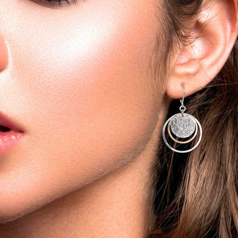 J & I Gold Silver Double Hoop Textured Disc Earrings On